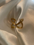 Bague Dorée Ouverte Large Creuse Fils En Croix Avec Strass