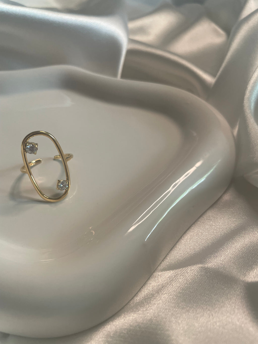 Bague Dorée Ajustable Oblong Large Avec Strass