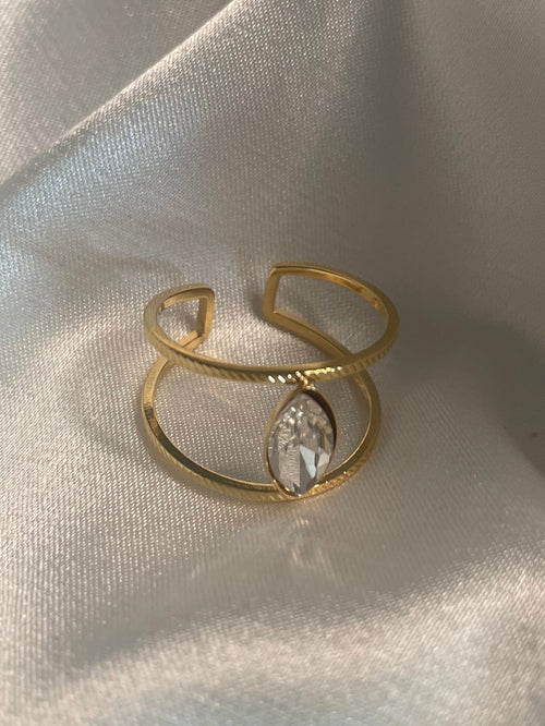 Bague Dorée Ouverte Large Creuse Avec Strass Goutte