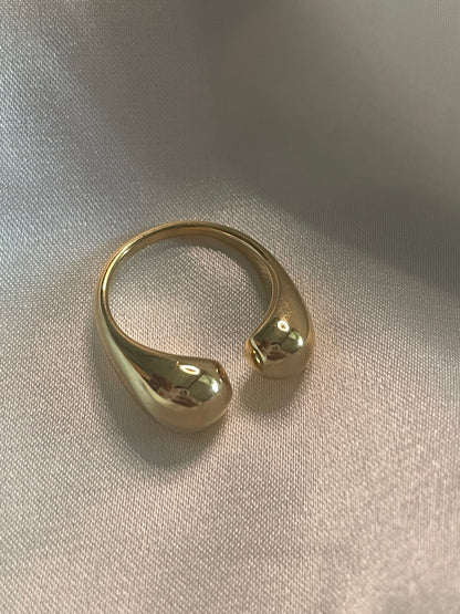 Bague Dorée Ouverte Devant Pointes En Gouttes