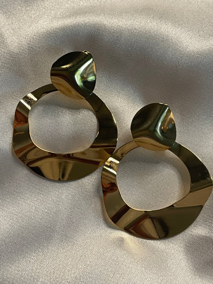 Boucles d'Oreilles Dorées Cercle et Disque.