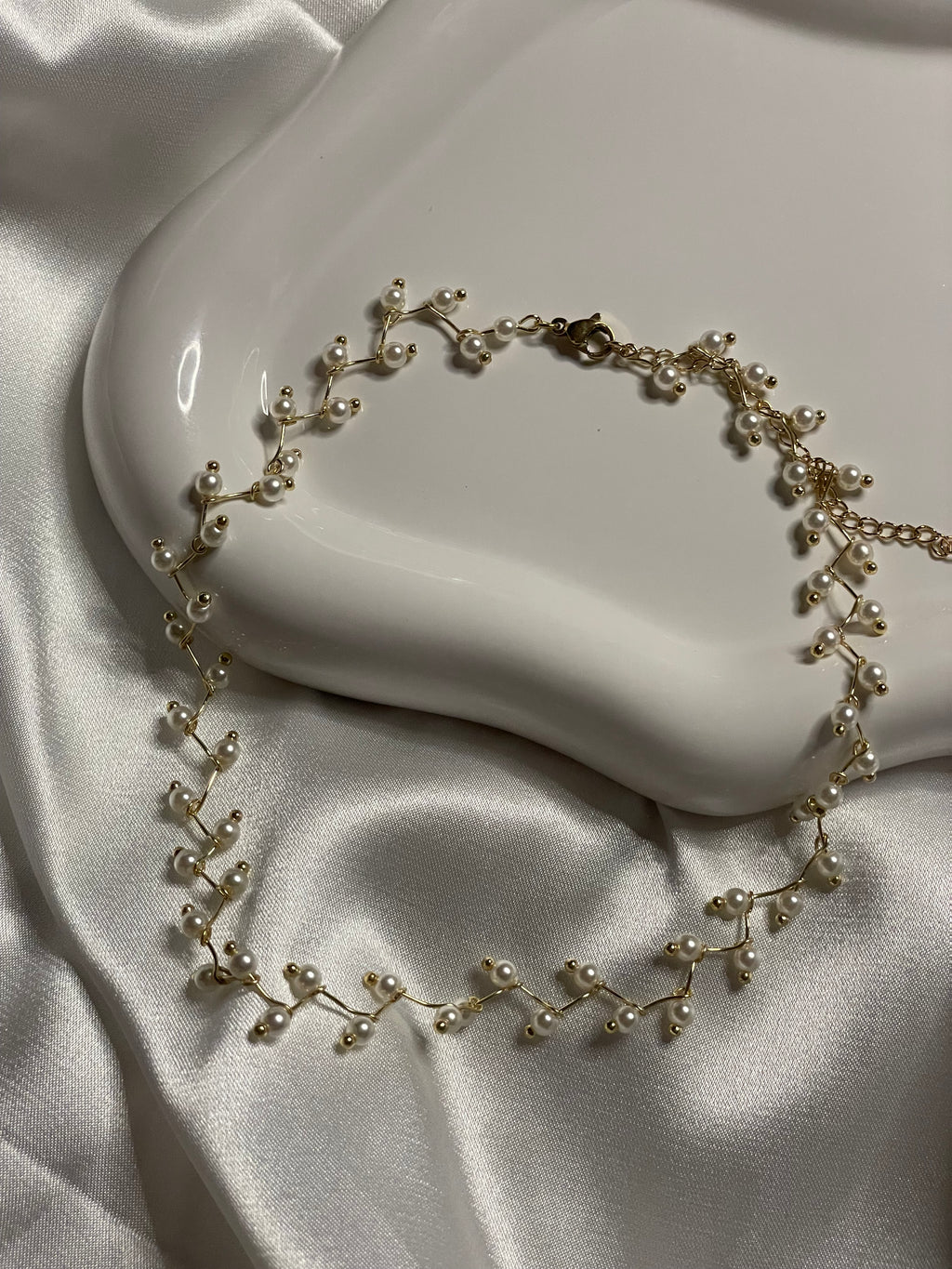 Collier Ras Du Cou Doré Multi Perles V Ajustable Longueur 30 cm Et Rallonge 10 cm