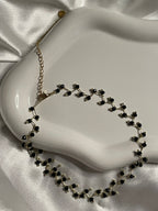 Collier Doré Multi Perles Noires V Ajustable Longueur 30 cm Et Rallonge 10 cm.