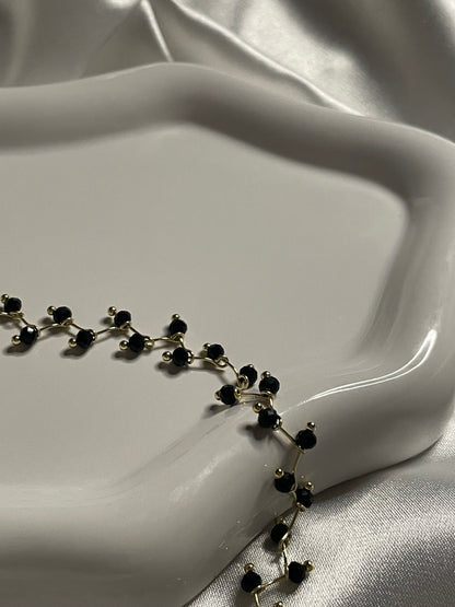 Collier Doré Multi Perles Noires V Ajustable Longueur 30 cm Et Rallonge 10 cm.