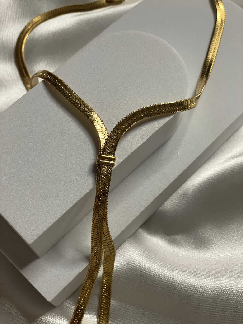 Collier Doré Chaîne Serpent Plate en Y mode cravate