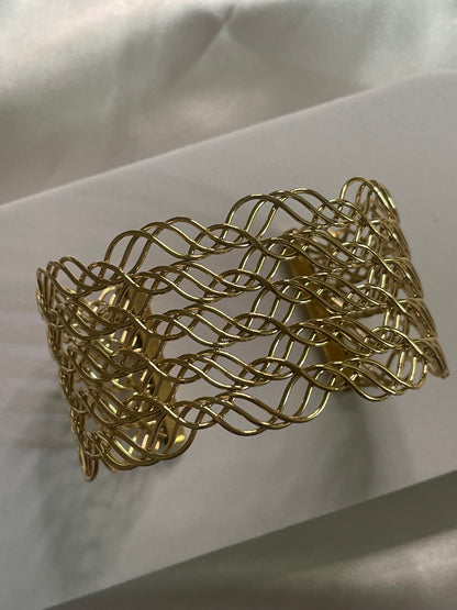 Bracelet Doré Manchette Ouverte Tressée Ondulée