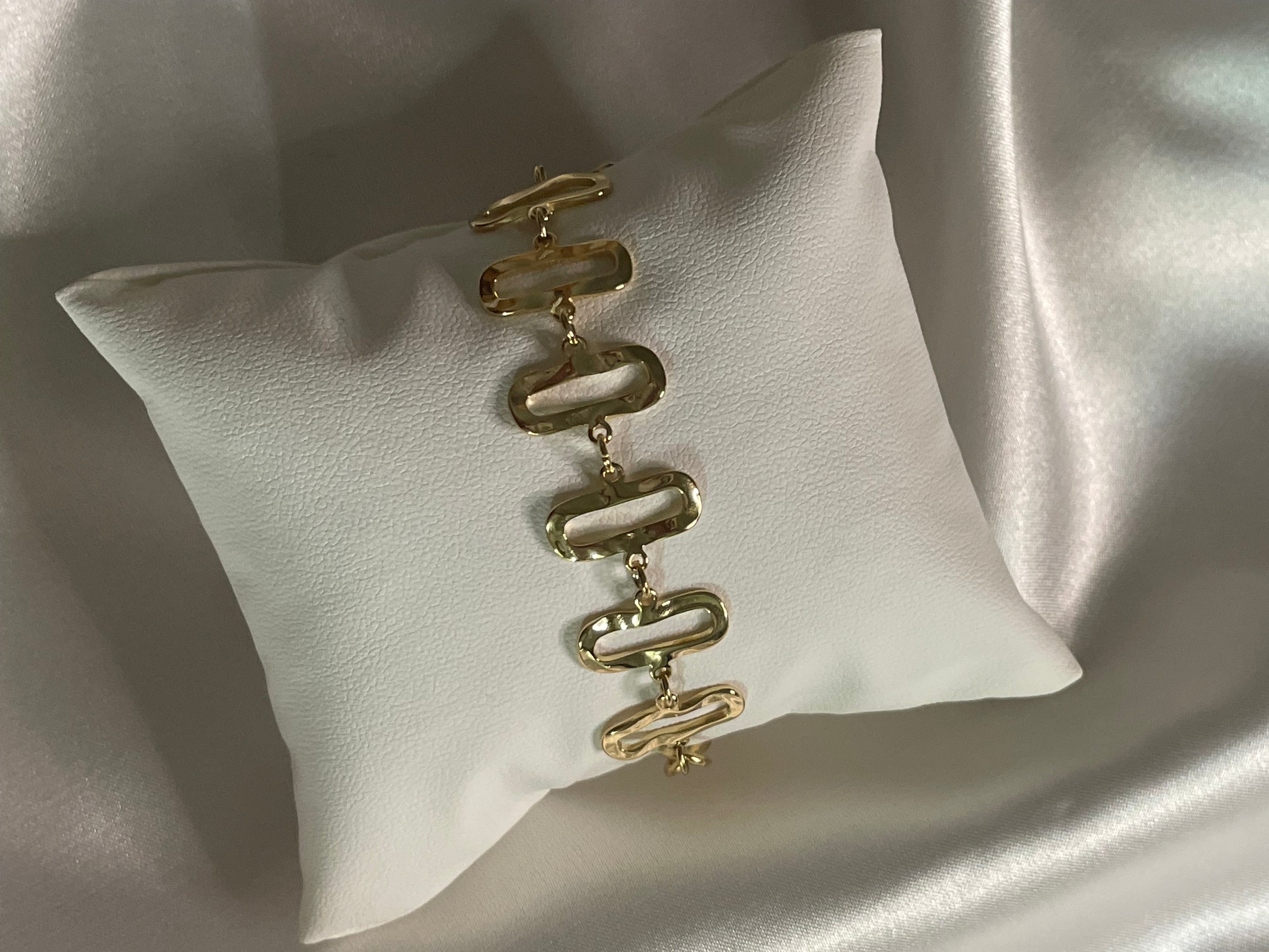 Bracelet Doré Maillons Oblongues Martelés